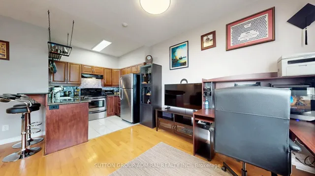 Additional image 14 of 4200 Bathurst St Unit 707