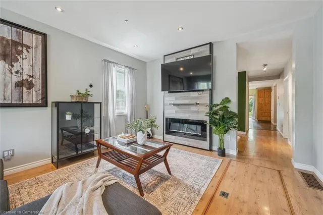 Additional image 9 of 241 8 Hwy