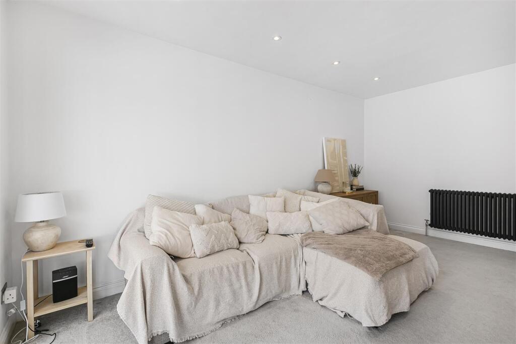 Additional image 4 of Pooleys Lane, Welham Green, Herts