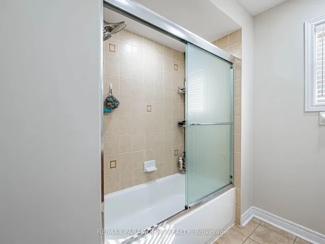 Additional image 33 of 42 Outlook Ave