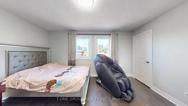 Additional image 26 of 224 Kingsbridge Garden Circ