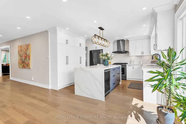 Additional image 15 of 47 Tofino Cres