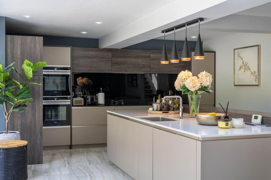 Additional image 6 of Plymouth Road, Barnt Green, B45