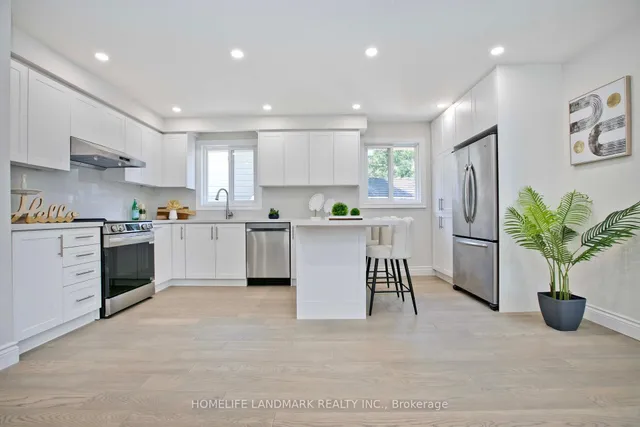 Additional image 11 of 39 La Peer Blvd