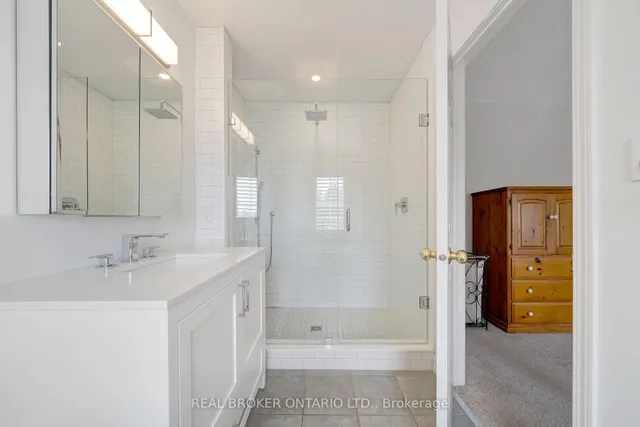 Additional image 29 of 5689 Roseville Crt