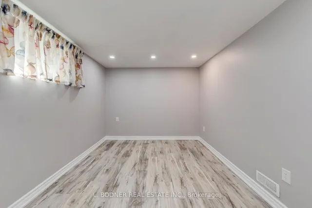 Additional image 27 of 150 Silverhill Dr