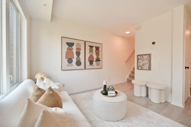 Additional image 33 of 18 Laidlaw St Unit 1030