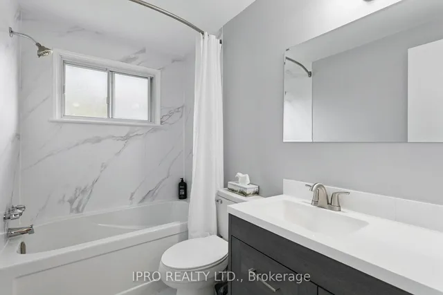 Additional image 35 of 47 Golf View Dr