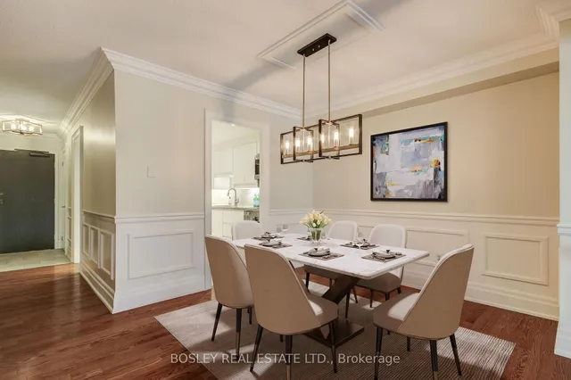 Additional image 10 of 62 Wellesley St Unit 702