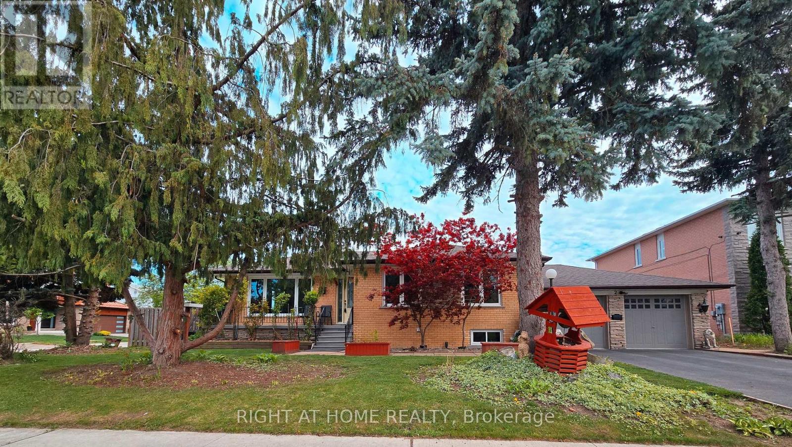 Property image for 2 EMMELINE CRESCENT|Toronto (Agincourt South-Malvern West), Ontario M1S1L2