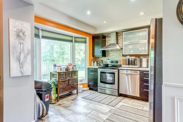 Additional image 11 of 59 Kenninghall Blvd Unit 17