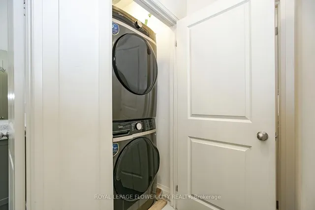 Additional image 43 of 114 Adventura Rd