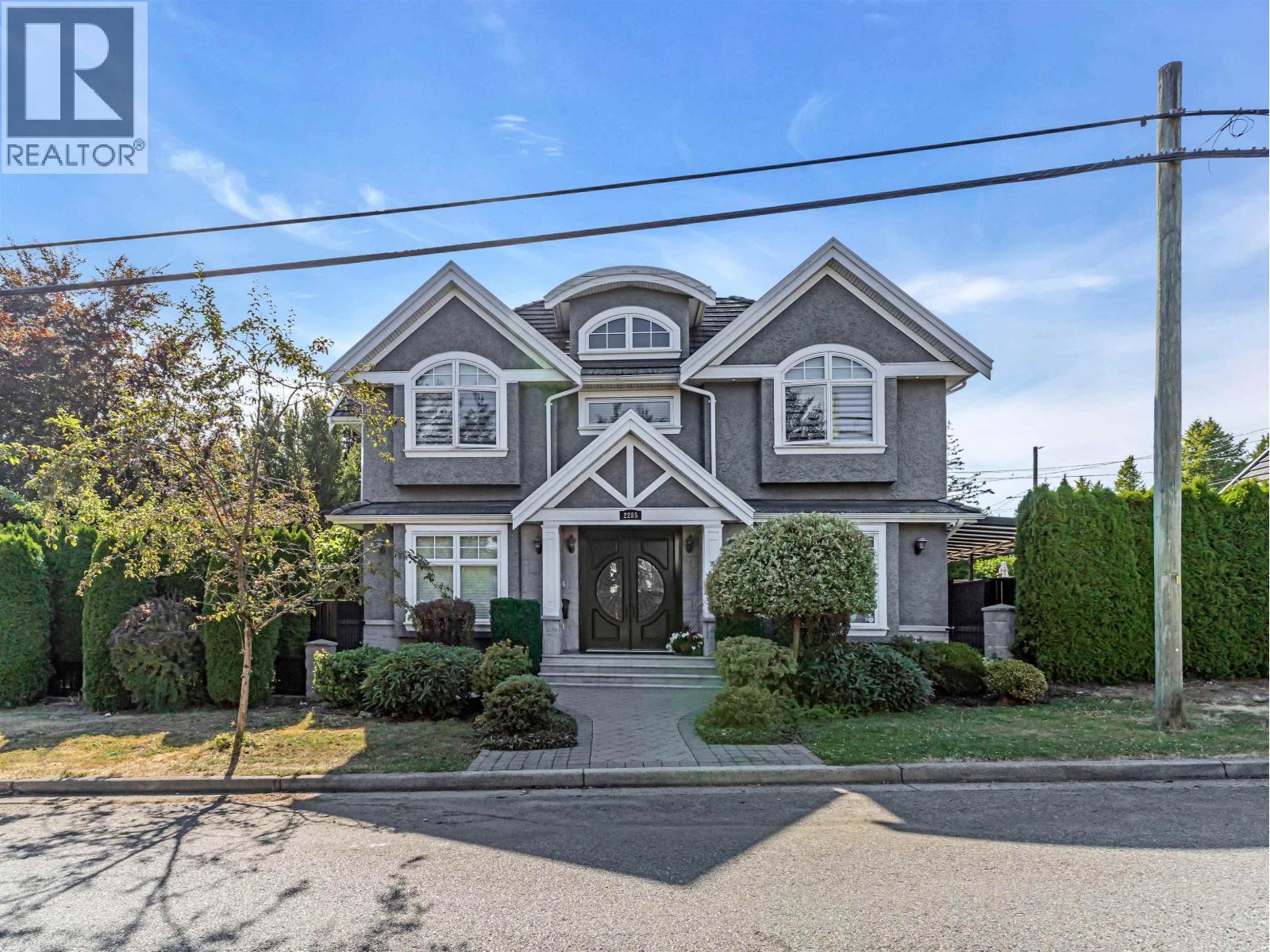 2285 KAMLOOPS STREET|Vancouver, British Columbia V5M4R7