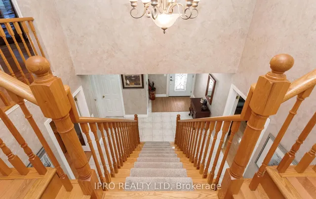 Additional image 20 of 12 Neville Cres