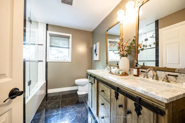 Additional image 35 of 315 Yonge Blvd