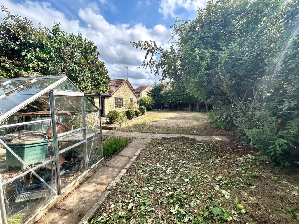 Additional image 8 of Sutton Grange, Yeovil, BA21