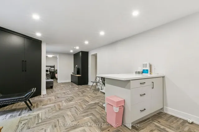 Additional image 35 of 27 Treadgold Cres