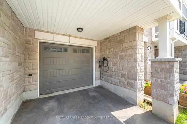 Additional image 3 of 898 Cactus Pt