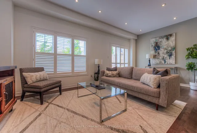 Additional image 14 of 215 Dundas St Unit 38