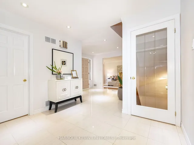 Additional image 18 of 18 Whitman St