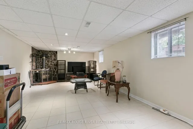 Additional image 36 of 164 Tower Dr