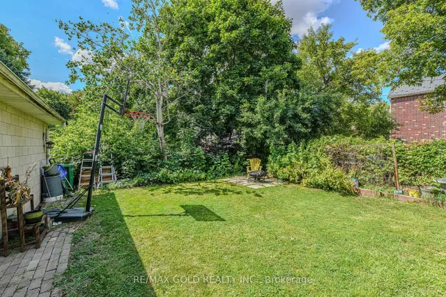 Additional image 38 of 14 Burlington St