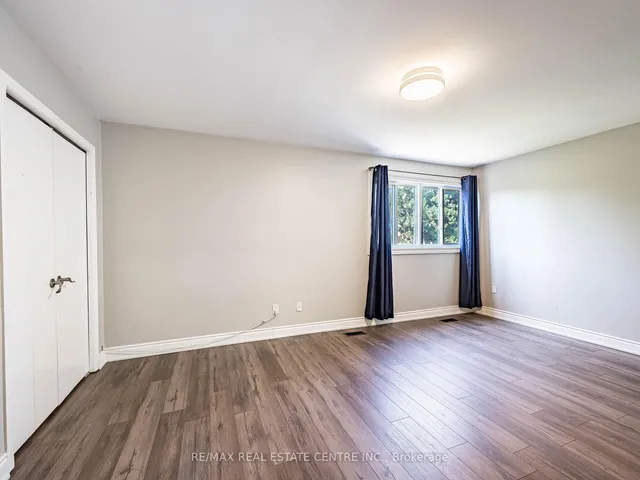 Additional image 25 of 306 Torresdale Ave