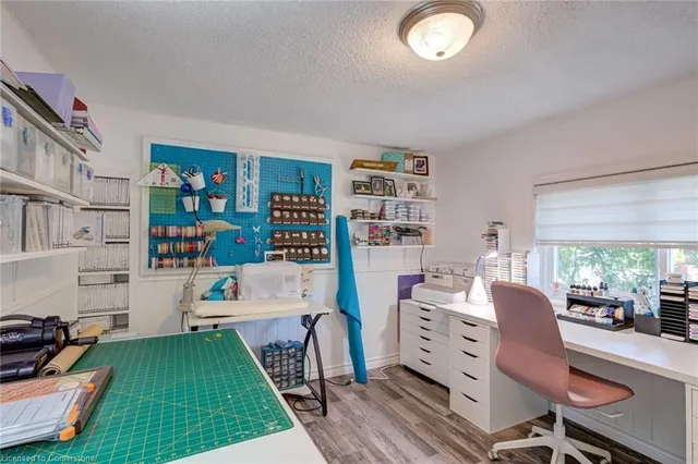 Additional image 24 of 657 Greenwood Dr