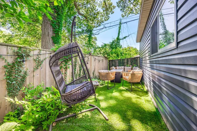 Additional image 47 of 104 Silver Birch Ave