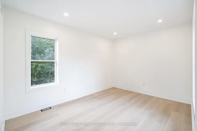 Additional image 43 of 42 Ray St