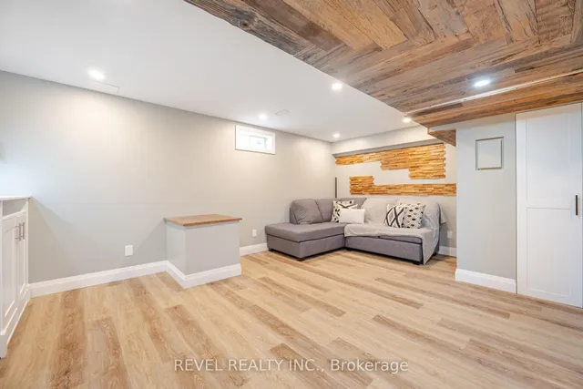 Additional image 29 of 132 SWINDALE Dr