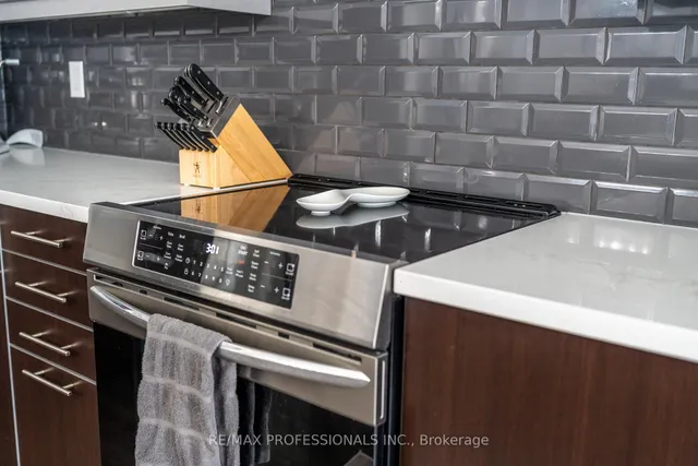 Additional image 11 of 11 Givemay St