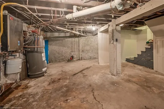 Additional image 42 of 172 Sherman Ave