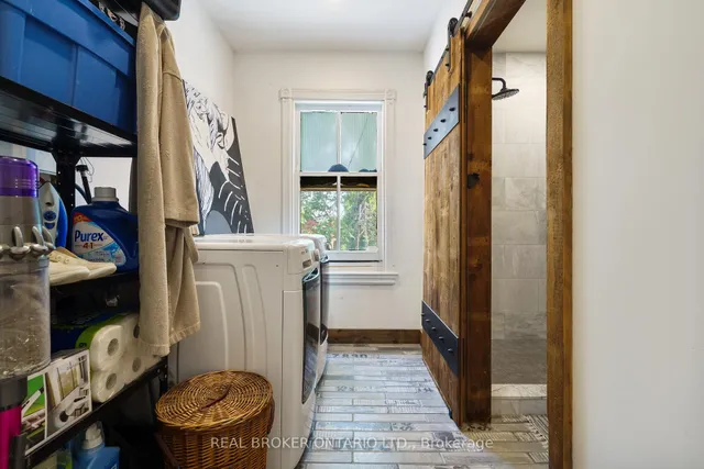 Additional image 25 of 164 Catharine St