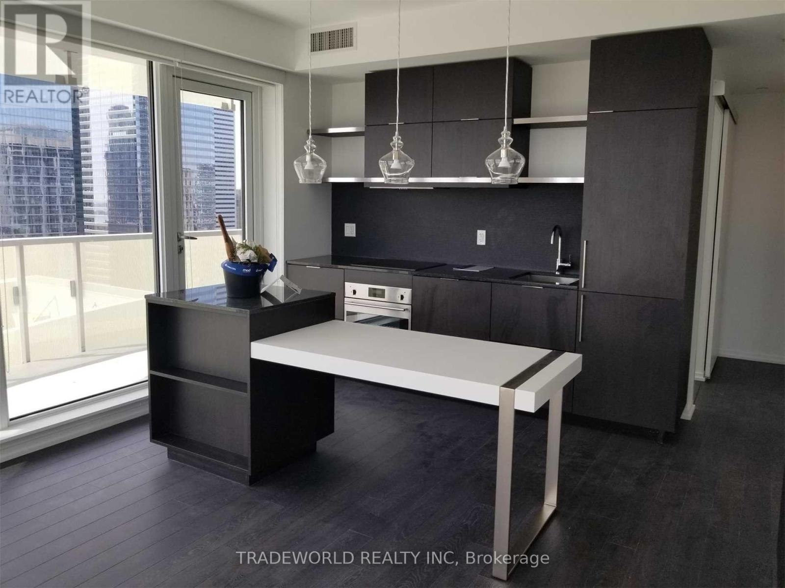 3005 - 197 YONGE STREET|Toronto (Church-Yonge Corridor), Ontario M5B1M4