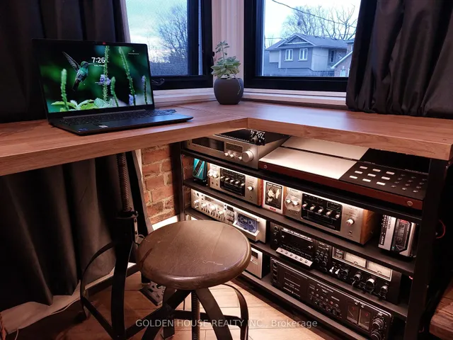 Additional image 12 of 21 Thatcher Ave