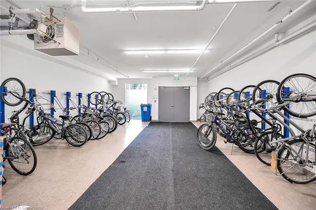 Additional image 28 of 35 Southshore Cres Unit 311