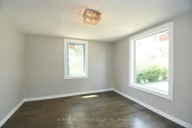 Additional image 16 of 687 Upper James St