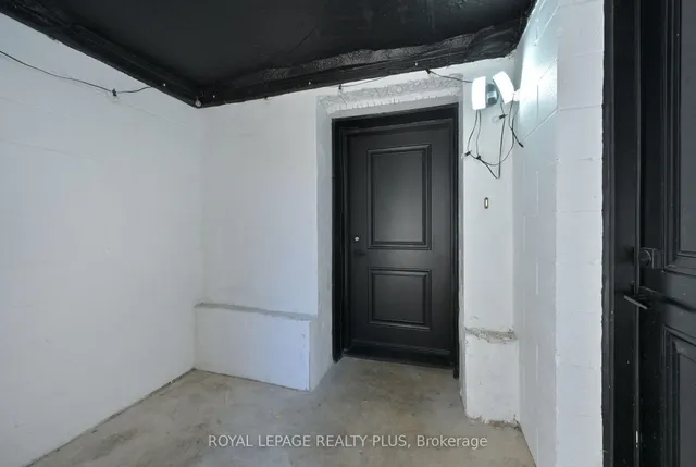 Additional image 35 of 23 Pauline Ave