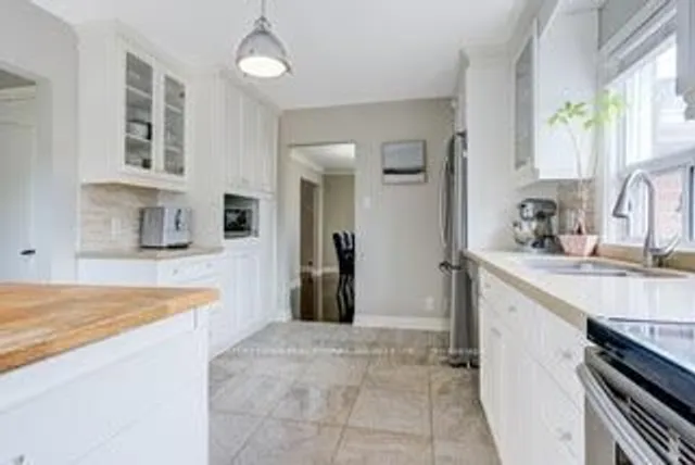 Additional image 11 of 103 Neilson Dr