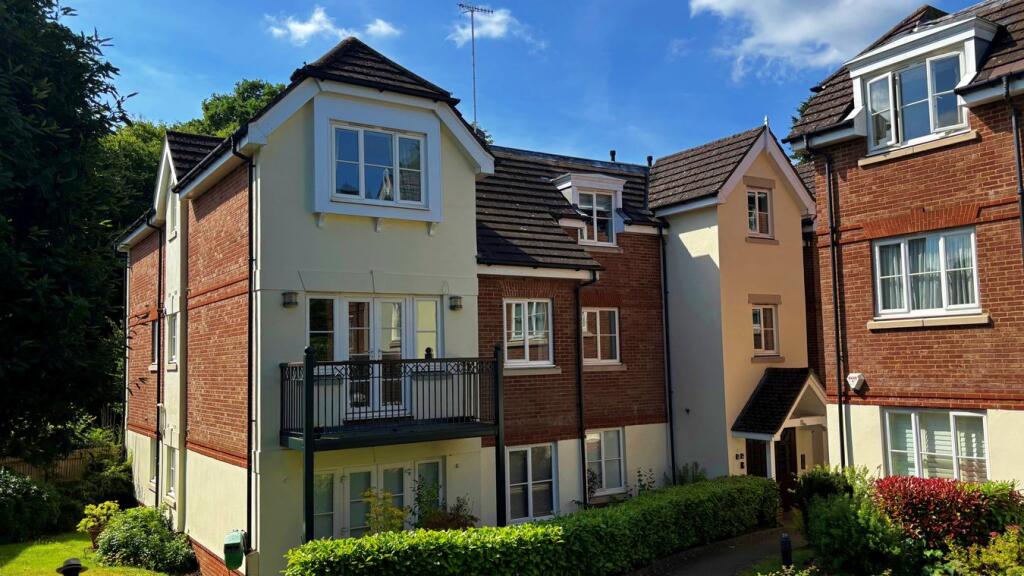 Oaklands Court, WELWYN, AL6