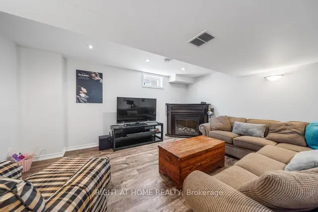 Additional image 36 of 12 Valridge Crt