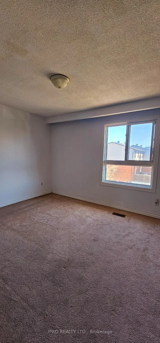 Additional image 12 of 36 Dawson Cres Unit 36