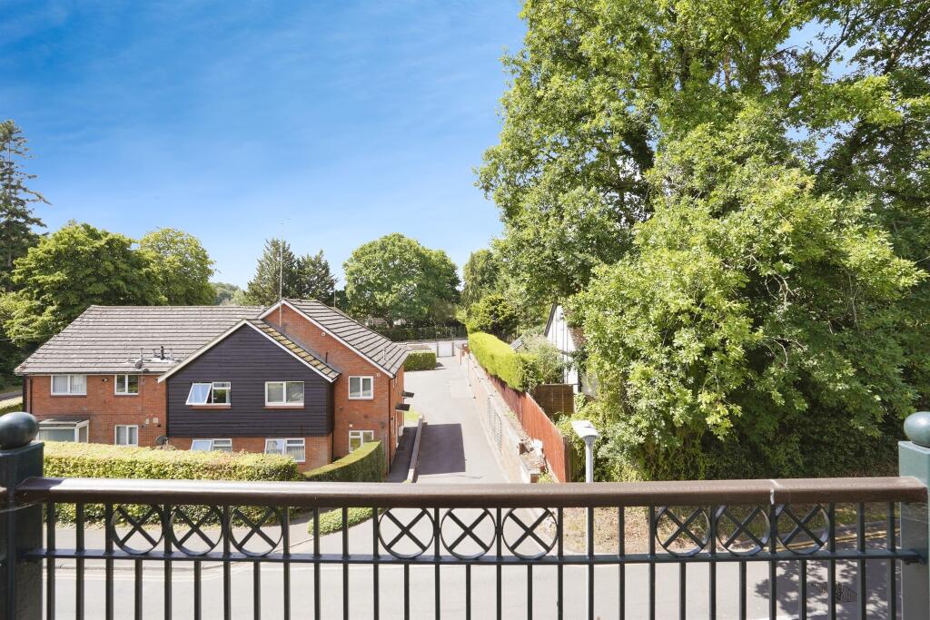 Additional image 14 of Canonsfield Road, Welwyn