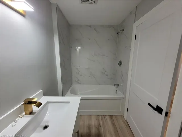 Additional image 8 of 1071 Hwy 8