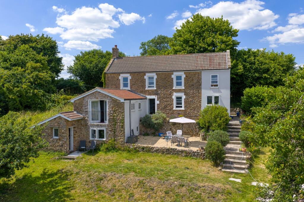 Additional image 28 of Quiet country setting