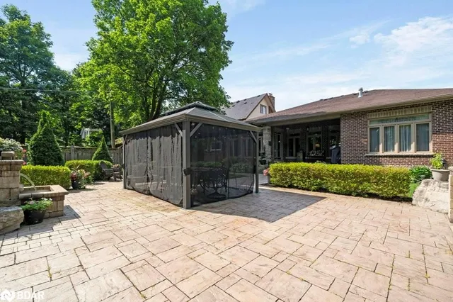 Additional image 43 of 46 Scott St