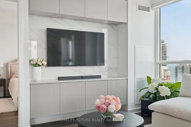 Additional image 14 of 2007 James St Unit 1706