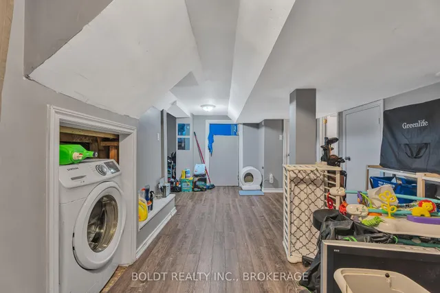 Additional image 11 of 209 Rosslyn Ave