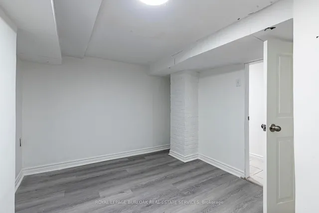 Additional image 17 of 22 Myrtle Ave